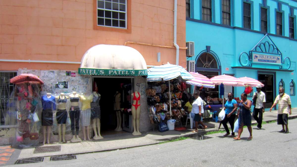 BAR 1800.JPG